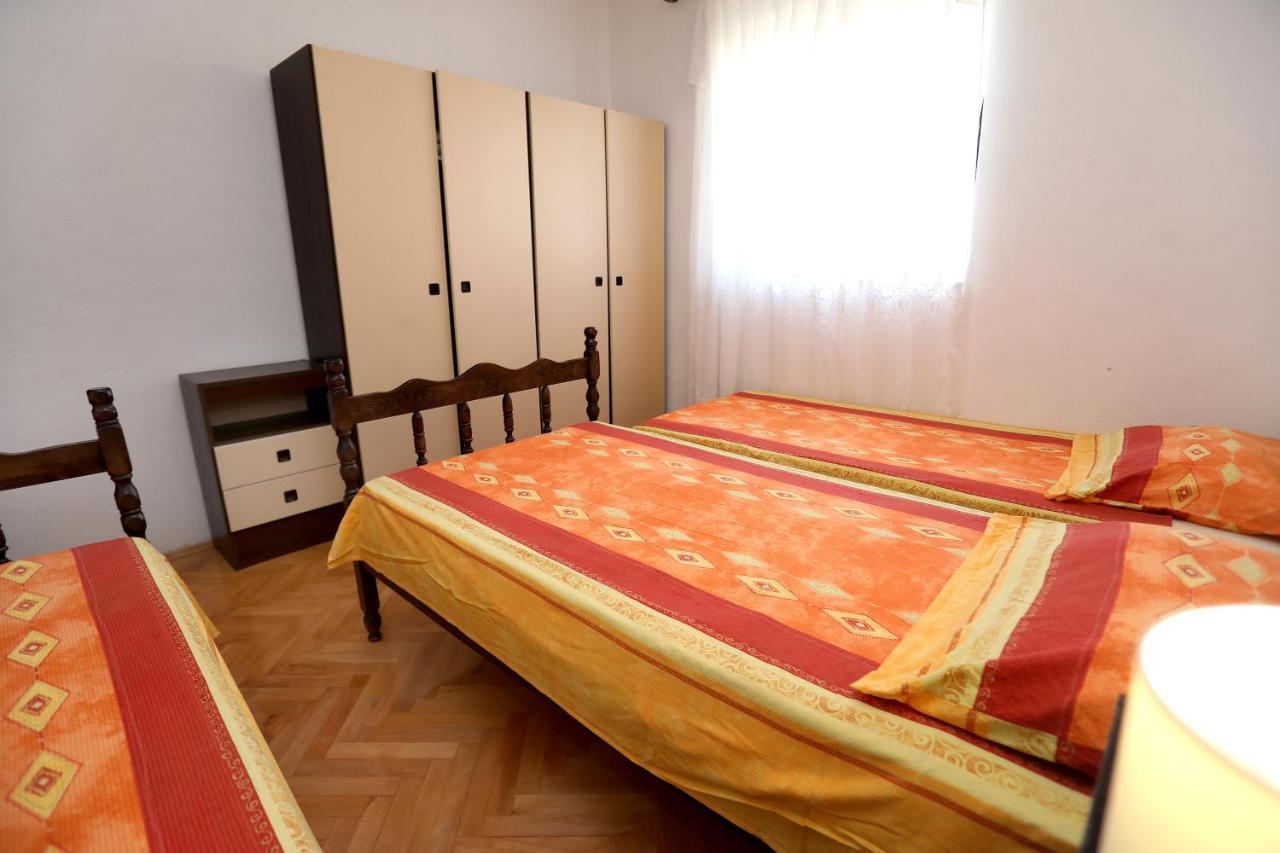 טרוגיר Apartman Karaga מראה חיצוני תמונה